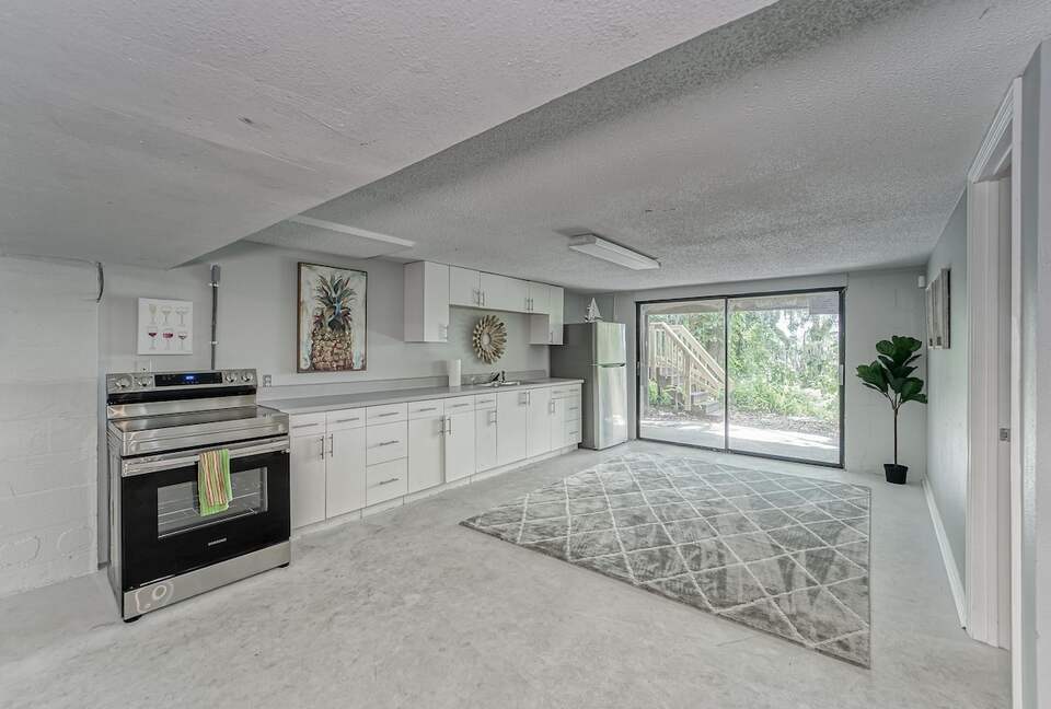 Relaxed Riverside Home with Private Dock and Balcony - Tampa, Florida