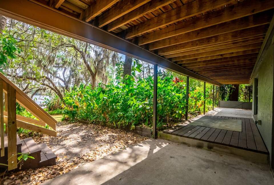 Relaxed Riverside Home with Private Dock and Balcony - Tampa, Florida