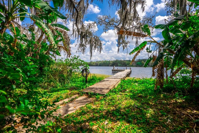 Relaxed Riverside Home with Private Dock and Balcony - Tampa, Florida