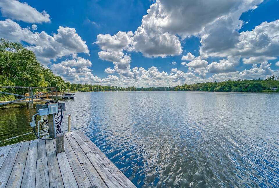 Relaxed Riverside Home with Private Dock and Balcony - Tampa, Florida