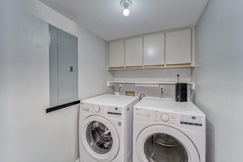 Relaxed Riverside Home with Private Dock and Balcony - Tampa, Florida