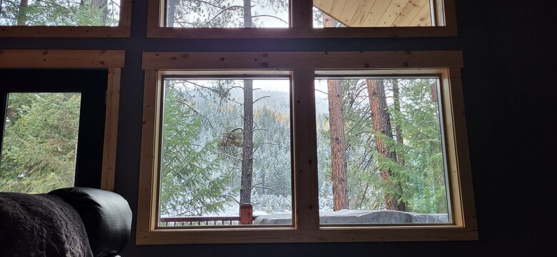 Riverfront Montana Escape Near Quinn’s Hot Springs - St. Regis, Montana