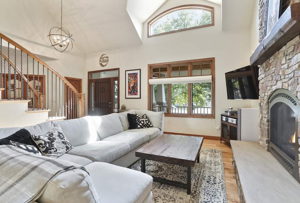 A Refined Boulder Hideaway with Outdoor Living - Boulder, Colorado