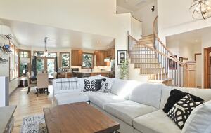 A Refined Boulder Hideaway with Outdoor Living - Boulder, Colorado