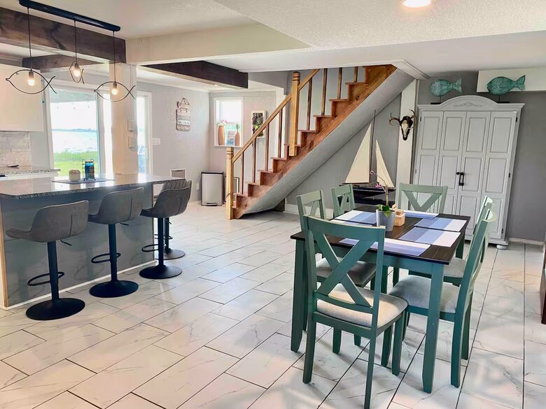 Modern Lakefront Escape Near Dallas with Endless Views - Kemp, Texas