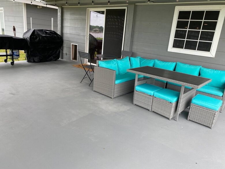 Modern Lakefront Escape Near Dallas with Endless Views - Kemp, Texas