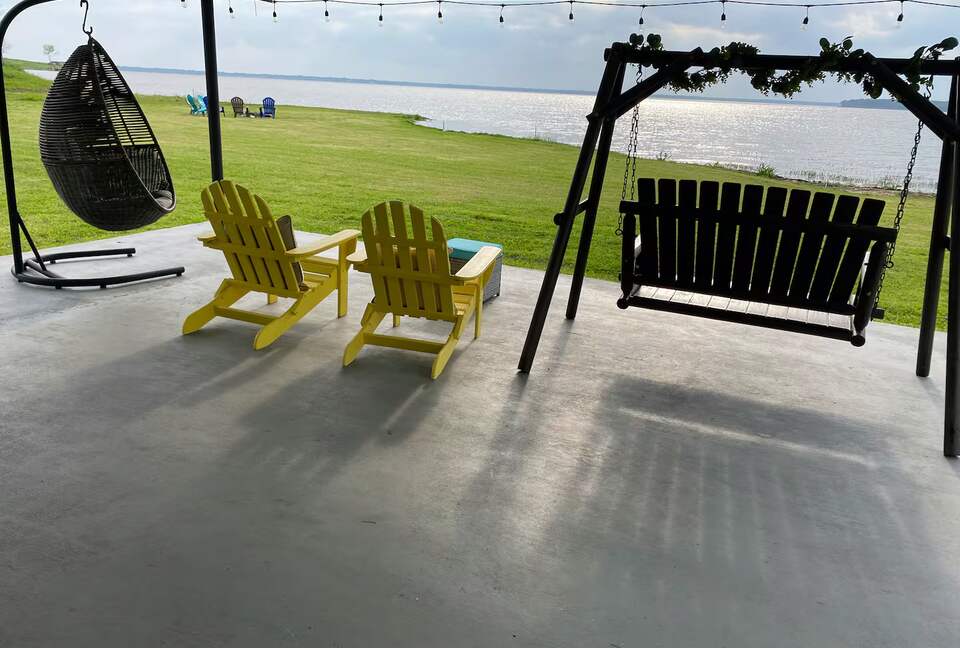 Modern Lakefront Escape Near Dallas with Endless Views - Kemp, Texas