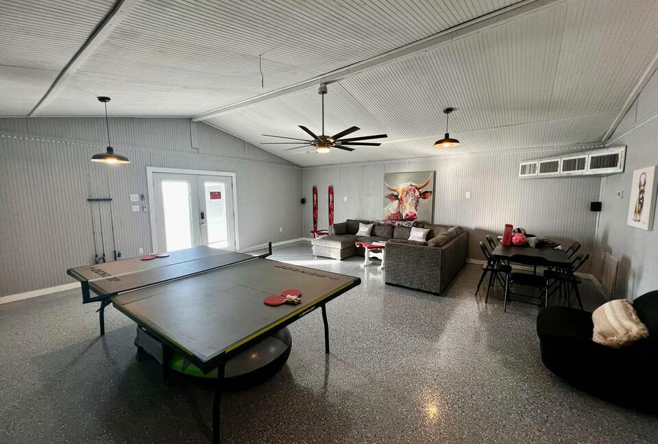 Modern Lakefront Escape Near Dallas with Endless Views - Kemp, Texas