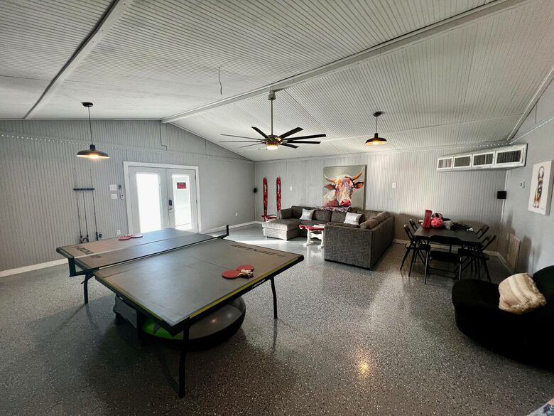 Modern Lakefront Escape Near Dallas with Endless Views - Kemp, Texas