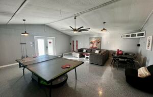 Modern Lakefront Escape Near Dallas with Endless Views - Kemp, Texas