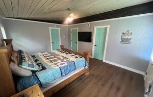 Modern Lakefront Escape Near Dallas with Endless Views - Kemp, Texas