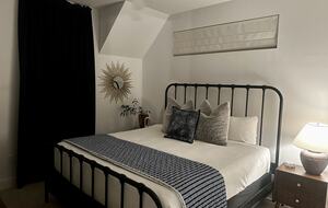 Stylish Hill Country Home in New Braunfels - New Braunfels, Texas