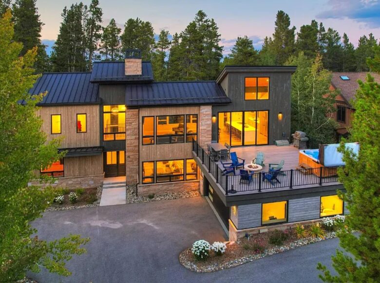 Slope-Side Breckenridge Designer Escape - Breckenridge, Colorado