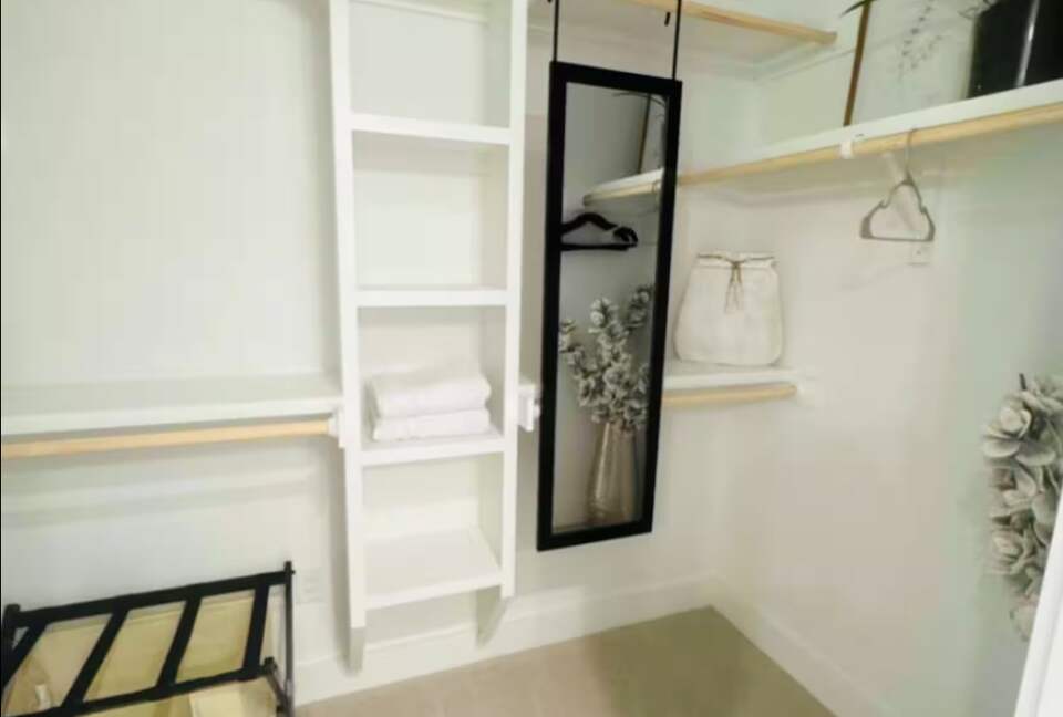 Stylish Hill Country Home in New Braunfels - New Braunfels, Texas