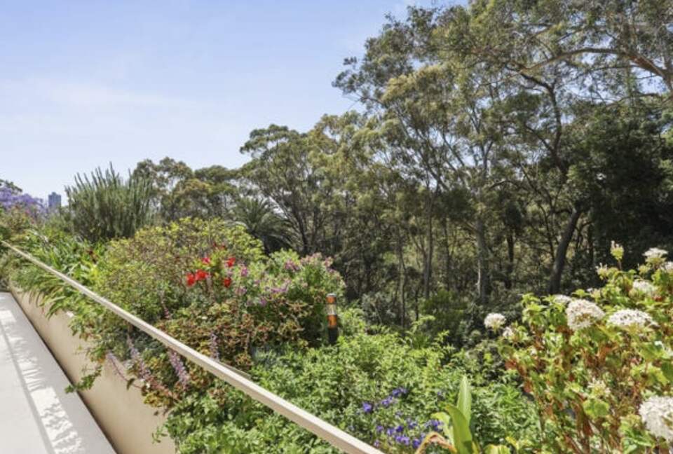 Modern Parkside Retreat Minutes from Bondi & Double Bay - Sydney, Australia