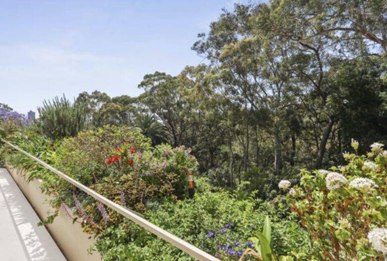 Modern Parkside Retreat Minutes from Bondi & Double Bay - Sydney, Australia