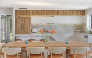 Luxury Coastal Retreat Overlooking Killcare Beach - Killcare Heights, Australia