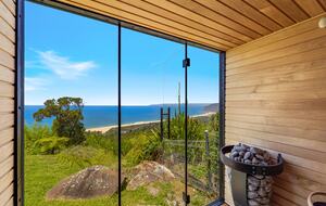 Luxury Coastal Retreat Overlooking Killcare Beach - Killcare Heights, Australia