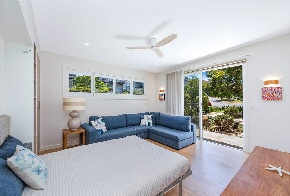 Luxury Coastal Retreat Overlooking Killcare Beach - Killcare Heights, Australia