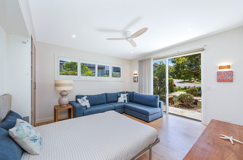 Luxury Coastal Retreat Overlooking Killcare Beach - Killcare Heights, Australia