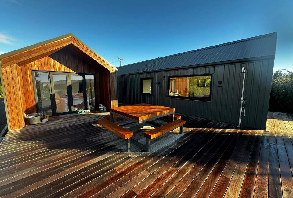 Last Paradise | A Peaceful Catlins Escape - Owaka, New Zealand