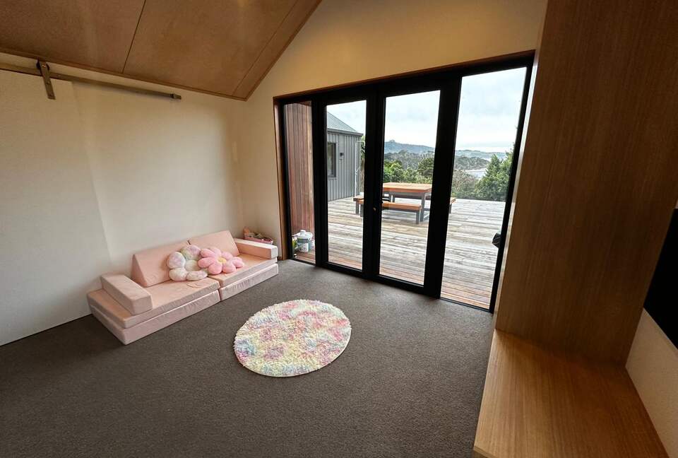 Last Paradise | A Peaceful Catlins Escape - Owaka, New Zealand