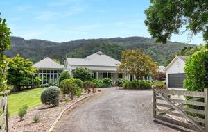 A Refined Country Escape in Wattamolla - Wattamolla, Australia
