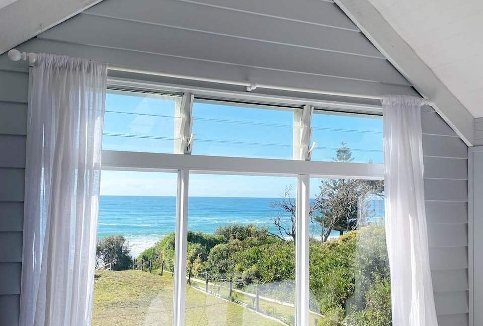 Beachfront Cottage on Old Bar’s Quiet Shoreline - Old Bar, Australia