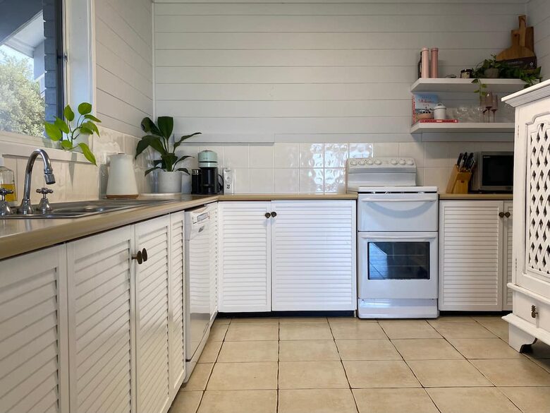 Beachfront Cottage on Old Bar’s Quiet Shoreline - Old Bar, Australia