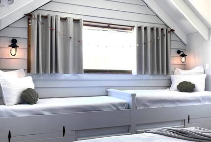 Beachfront Cottage on Old Bar’s Quiet Shoreline - Old Bar, Australia