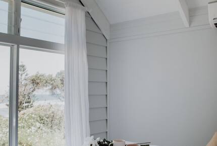 Beachfront Cottage on Old Bar’s Quiet Shoreline - Old Bar, Australia