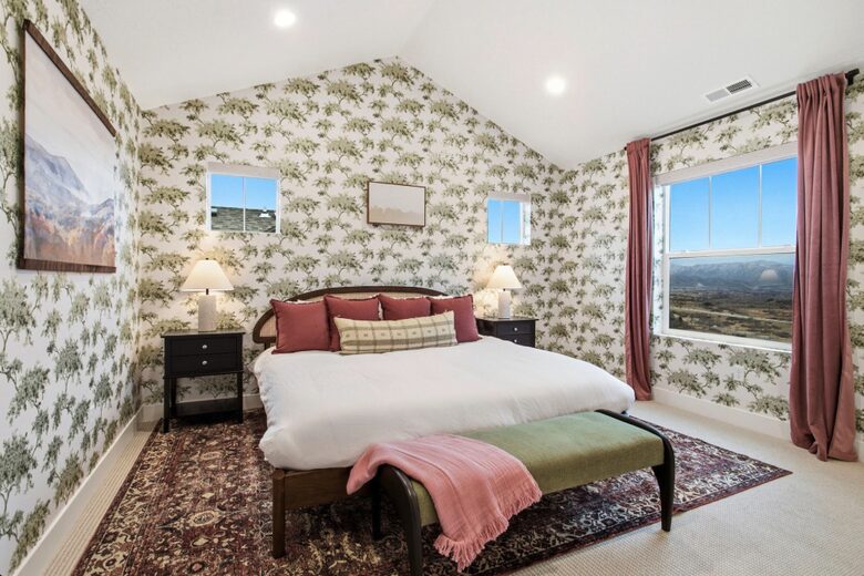 Mountain Basecamp with Sauna & Jacuzzi - Heber City, Utah