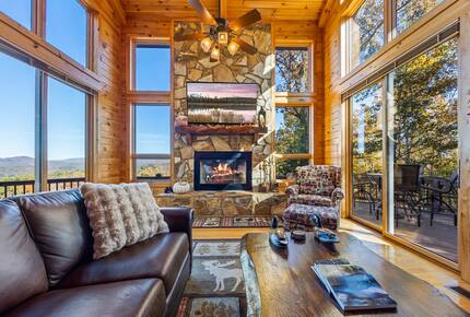 A Private Mountain Home Designed Around Views, Space, and Shared Time - Morganton, Georgia