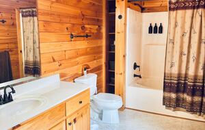 A Private Mountain Home Designed Around Views, Space, and Shared Time - Morganton, Georgia