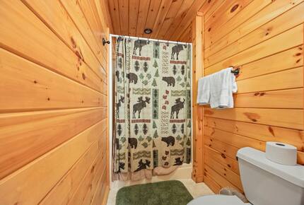 A Private Mountain Home Designed Around Views, Space, and Shared Time - Morganton, Georgia