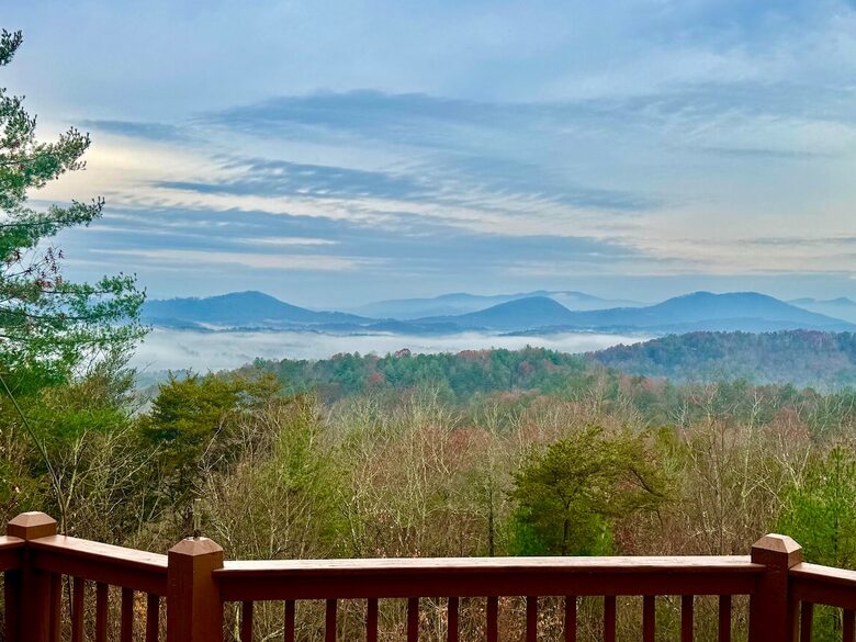 A Private Mountain Home Designed Around Views, Space, and Shared Time - Morganton, Georgia