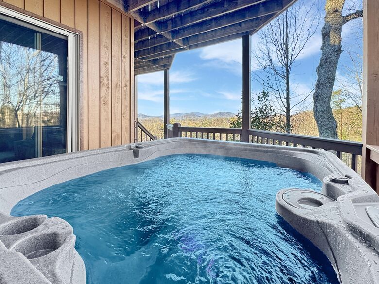 A Private Mountain Home Designed Around Views, Space, and Shared Time - Morganton, Georgia