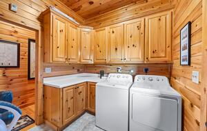 A Private Mountain Home Designed Around Views, Space, and Shared Time - Morganton, Georgia