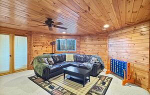 A Private Mountain Home Designed Around Views, Space, and Shared Time - Morganton, Georgia