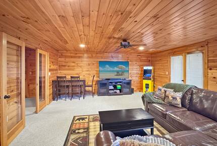 A Private Mountain Home Designed Around Views, Space, and Shared Time - Morganton, Georgia