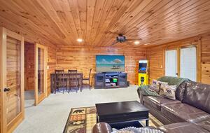 A Private Mountain Home Designed Around Views, Space, and Shared Time - Morganton, Georgia