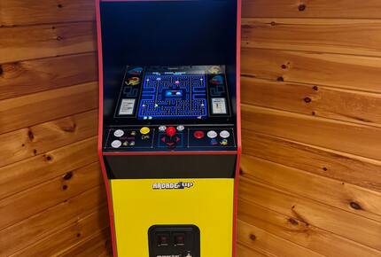 A Private Mountain Home Designed Around Views, Space, and Shared Time - Morganton, Georgia