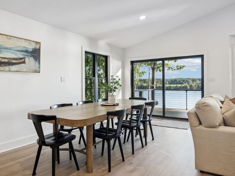A Luxe Lakefront Escape Above Tim’s Ford - Winchester, Tennessee