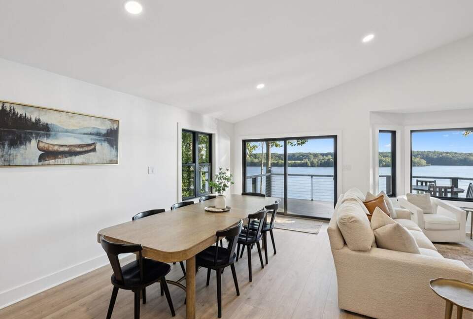 A Luxe Lakefront Escape Above Tim’s Ford - Winchester, Tennessee