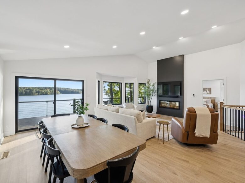 A Luxe Lakefront Escape Above Tim’s Ford - Winchester, Tennessee