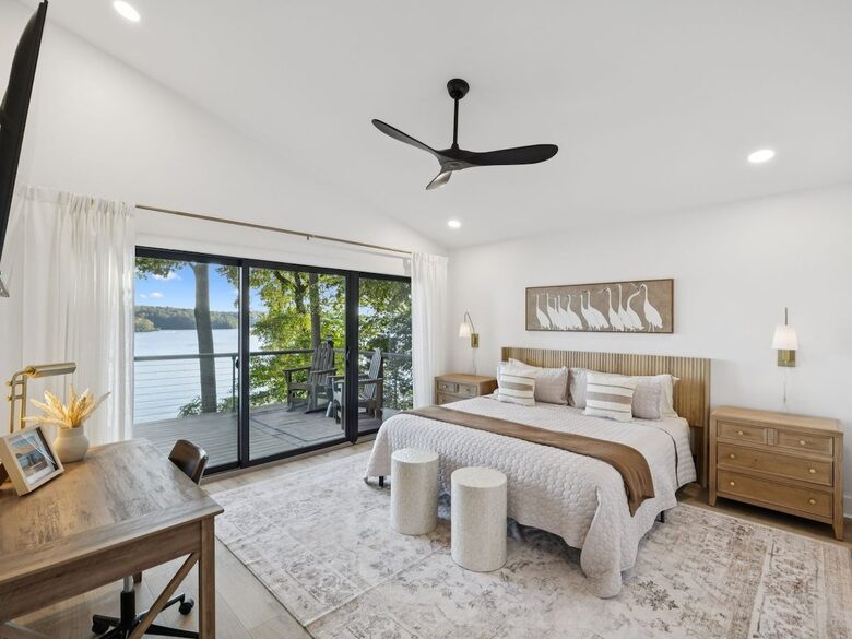 A Luxe Lakefront Escape Above Tim’s Ford - Winchester, Tennessee