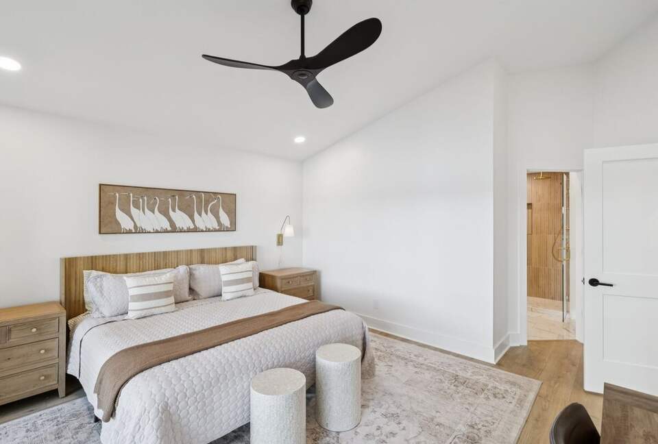 A Luxe Lakefront Escape Above Tim’s Ford - Winchester, Tennessee