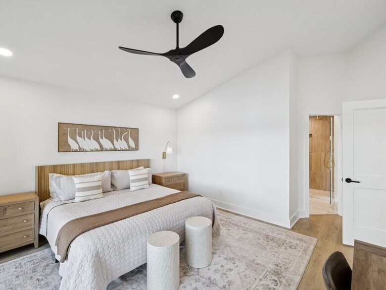 A Luxe Lakefront Escape Above Tim’s Ford - Winchester, Tennessee