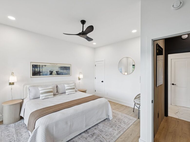 A Luxe Lakefront Escape Above Tim’s Ford - Winchester, Tennessee