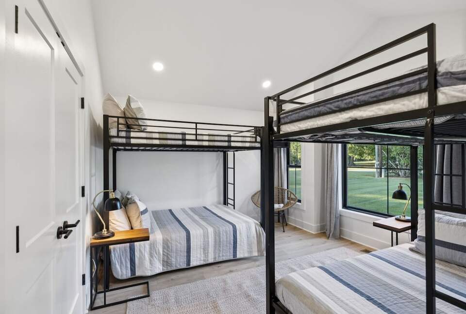 A Luxe Lakefront Escape Above Tim’s Ford - Winchester, Tennessee